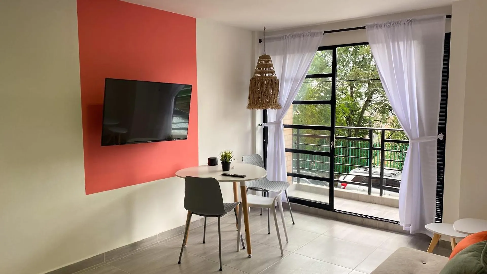 Versalles - Acogedor Aptos Y Habitaciones En Envigado -15 Min El Poblado 0*,  Colombia